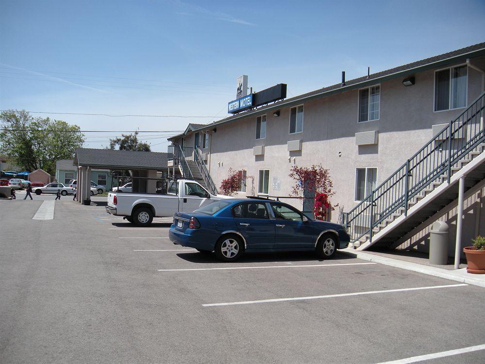 סלינס Western Motel מראה חיצוני תמונה
